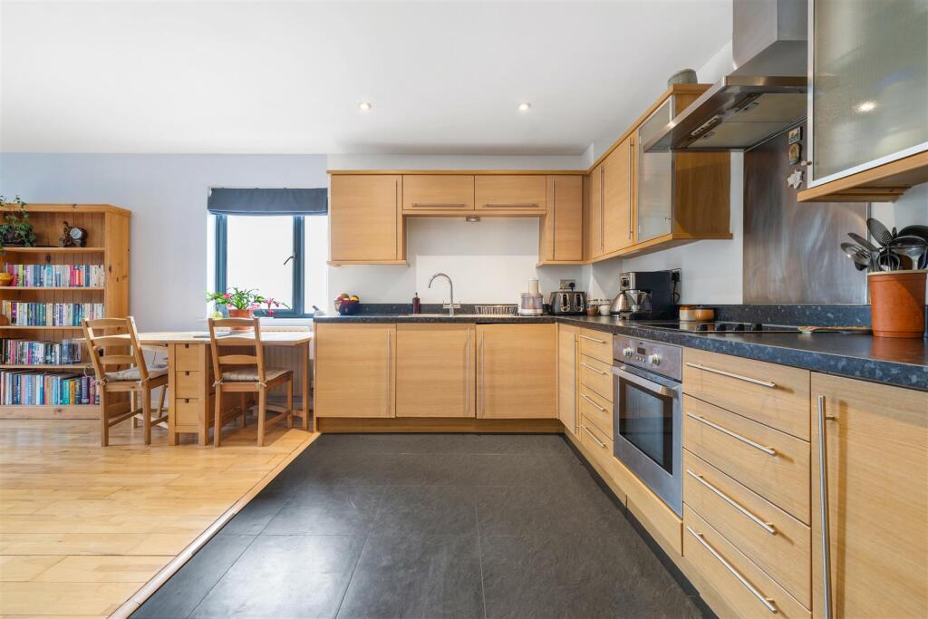 Main image of property: Crown Dale, London, SE19