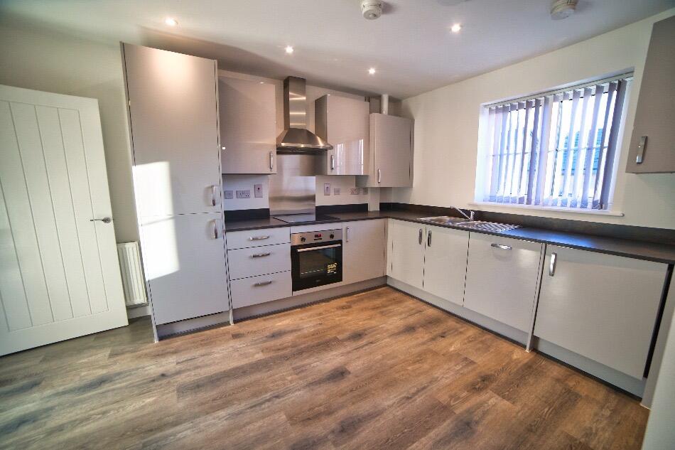 Apartment in East Hertfordshire, Maltings Place, Thorley - View 3
