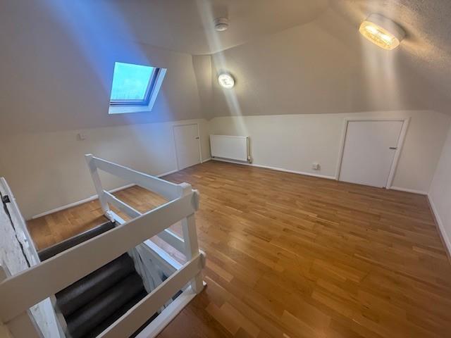 Apartment in Romford - More