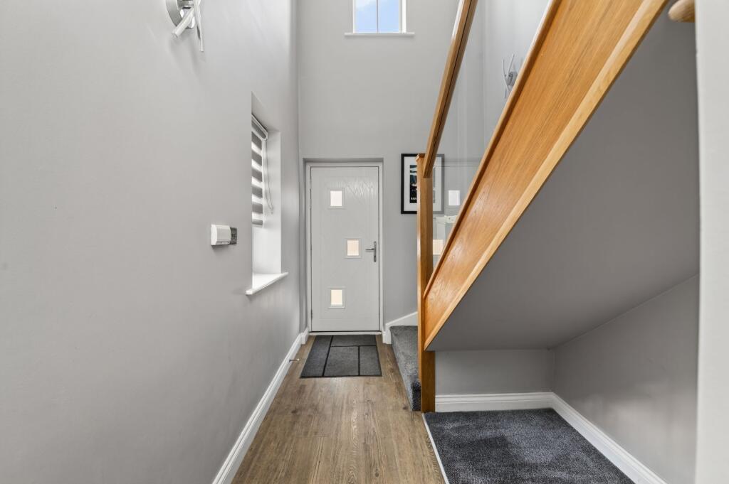 House in Wakefield - View 4