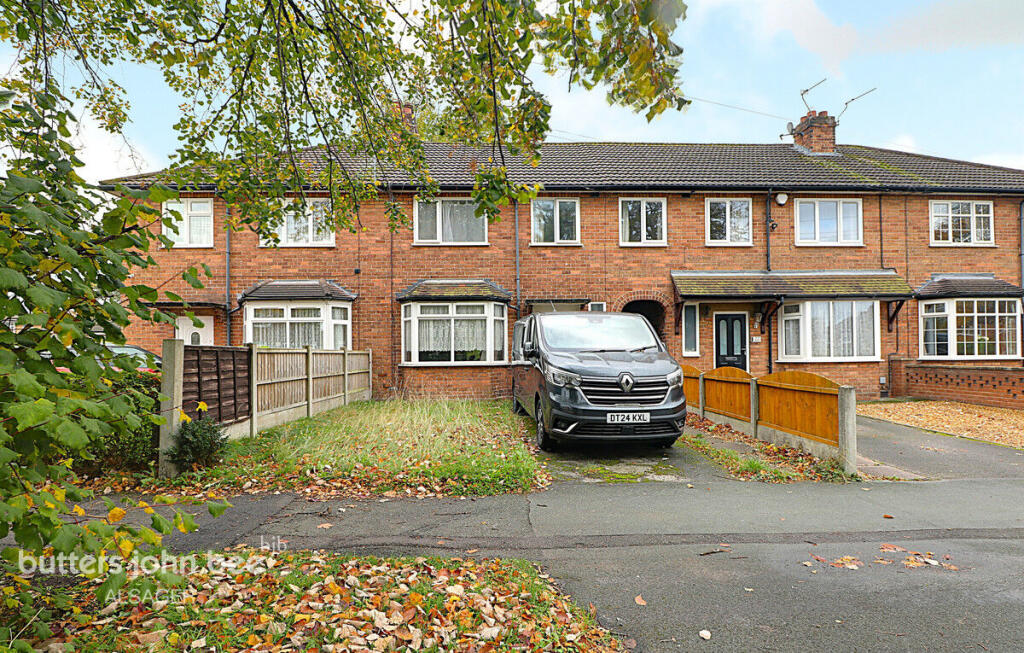 4-bed terraced on Wilbrahams Way, Alsager, £195,000