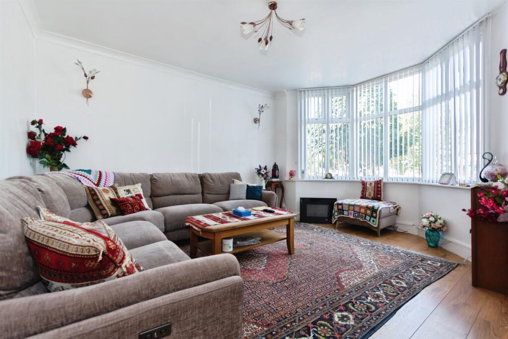 House in Birmingham, Billesley - View 2