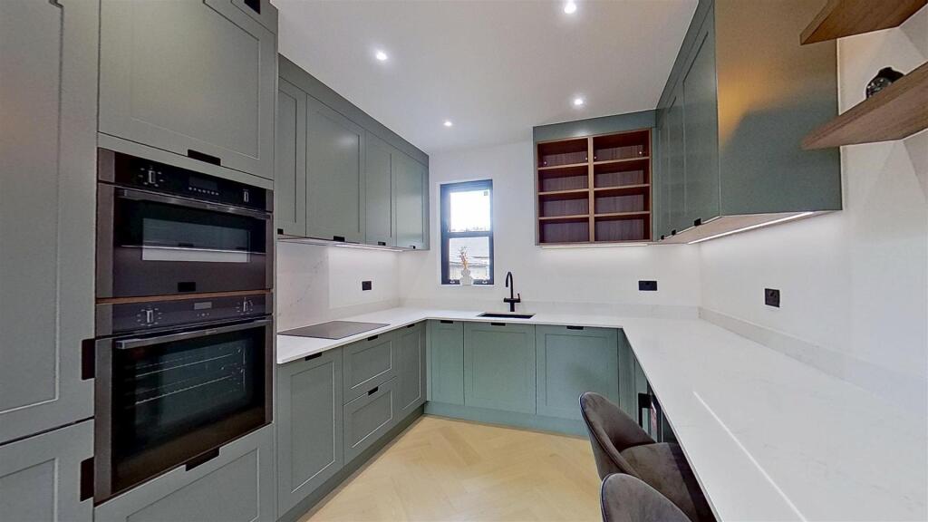 Apartment in London - View 2