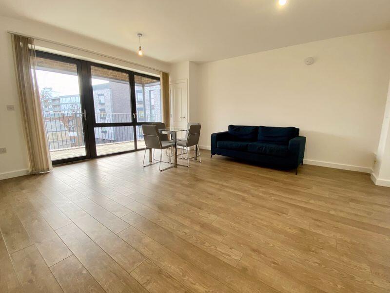 Apartment in London - View 3
