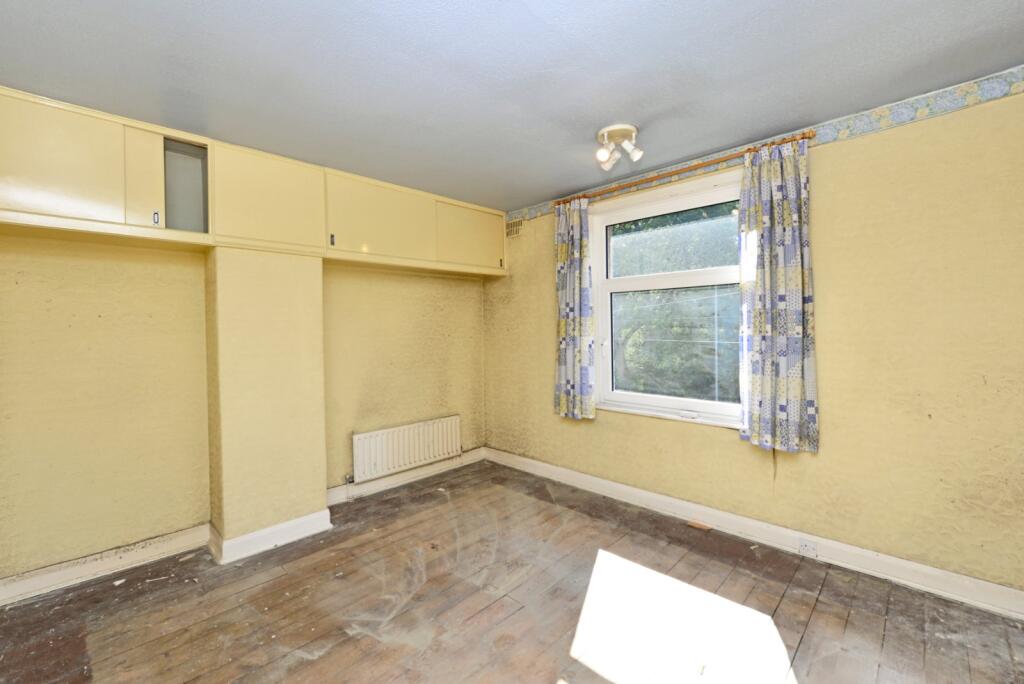 House in Bradford, Goose Hill, Bowling - View 5