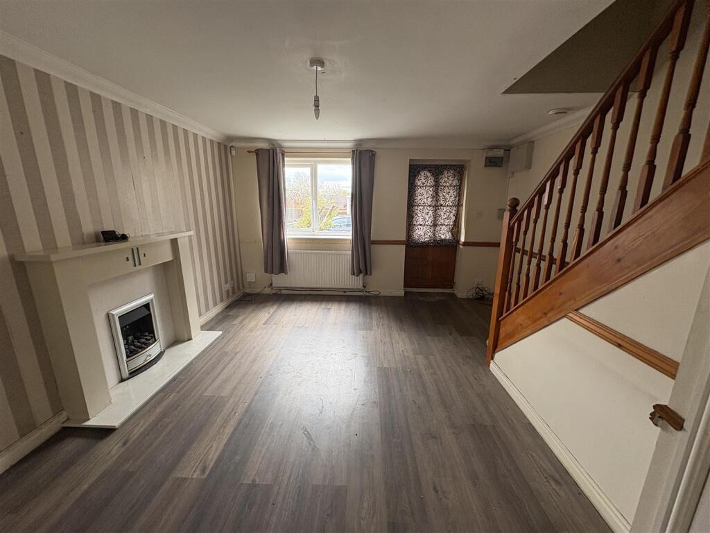 Additional image 3 of Oakenshaw Court, Wyke, Bradford