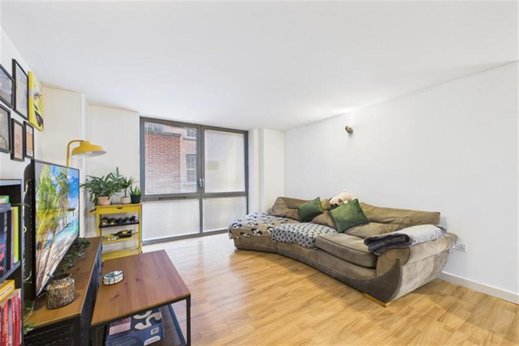 Main image of property: The Hicking Building, Queens Road