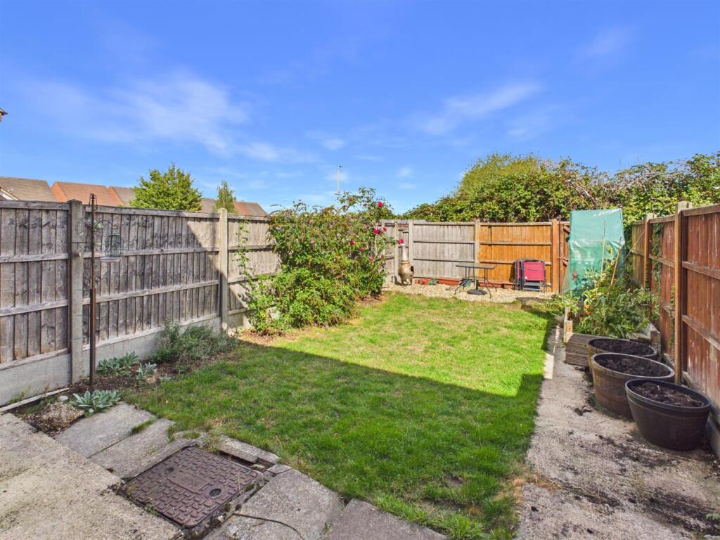 House in Gloucester - View 4