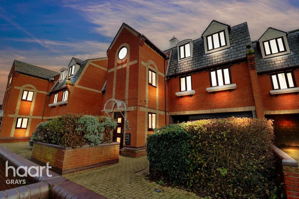 Main image of property: Jetty Walk, Grays