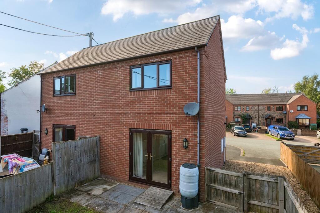 House in Shrewsbury, Berriew - View 4