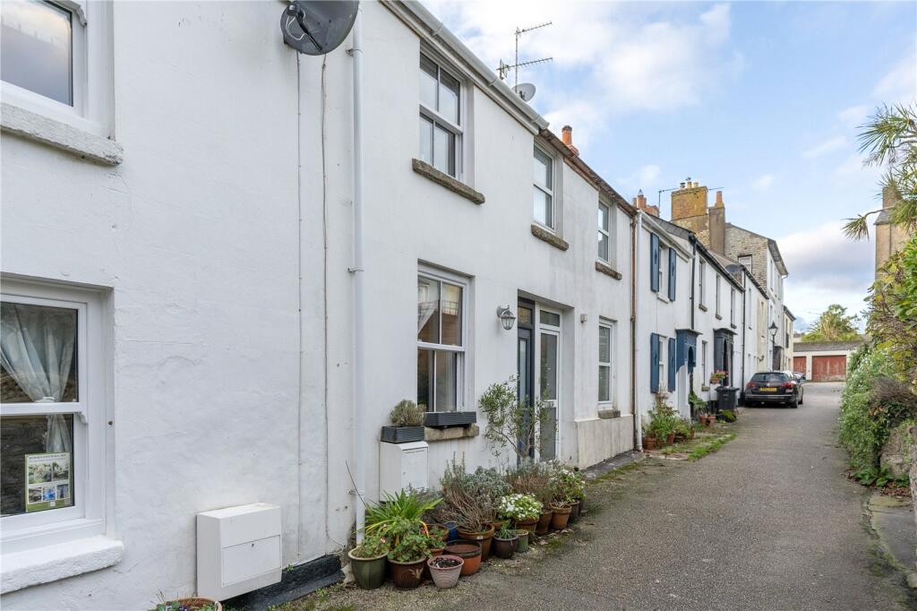 2-bed terraced on Park Corner, Penzance, TR18, £250,000