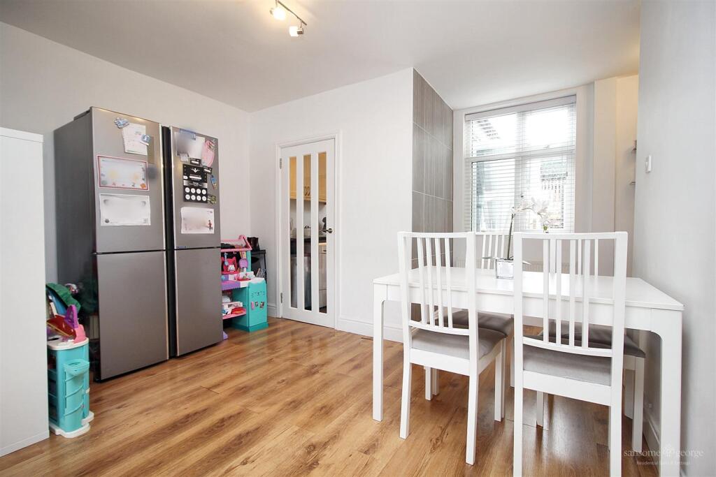 Grasmere Avenue, Tilehurst, Reading – pohled 5