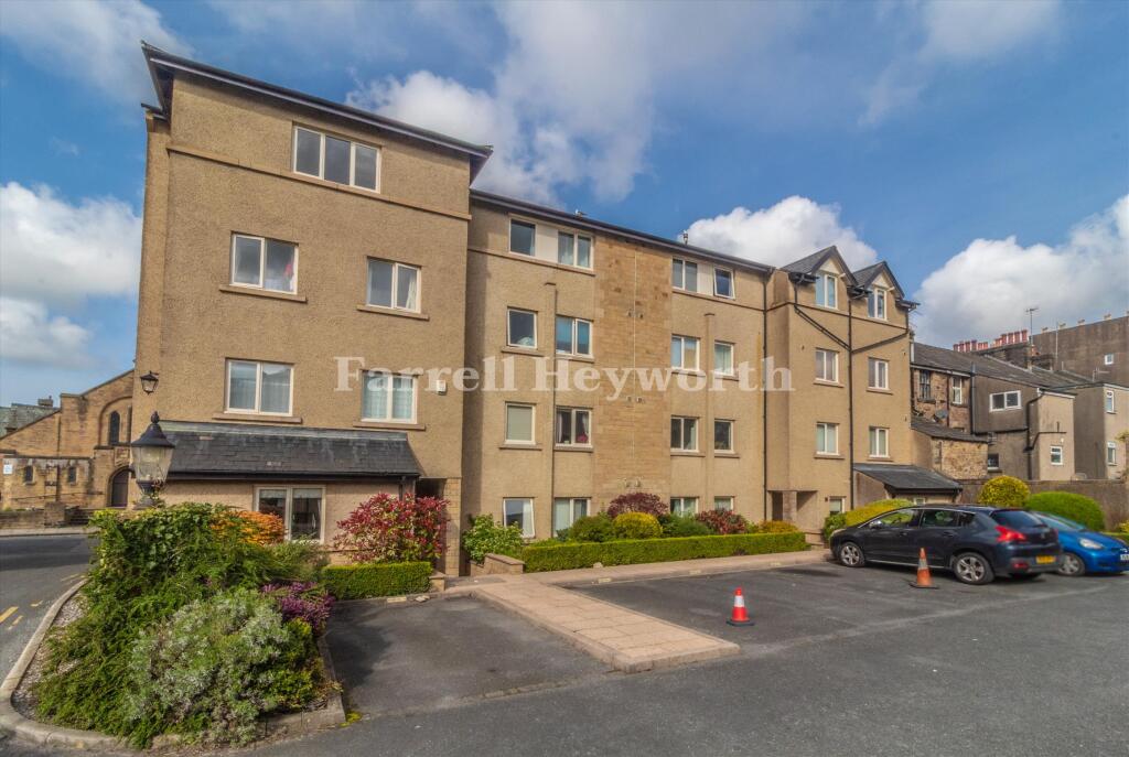 Apartment in Lancaster, Castle and Priory Precinct, Greaves - View 2