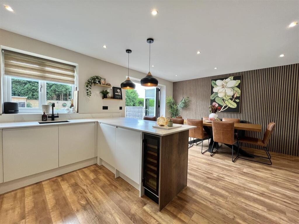House in Tameside, Stalyhill - View 2