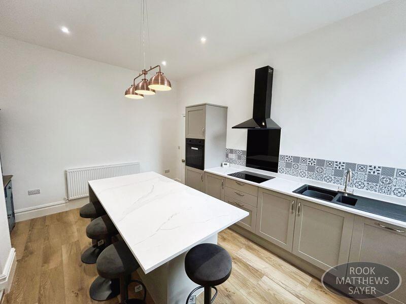 Apartment in Newcastle upon Tyne - View 5