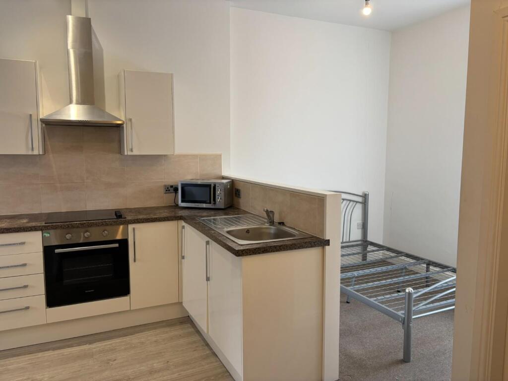Studio flat for rent