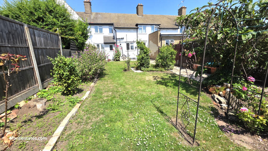 Main image of property: Bourn Avenue, East Barnet EN4