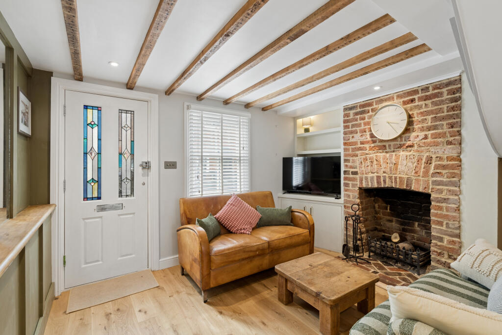 House in Hemel Hempstead - More