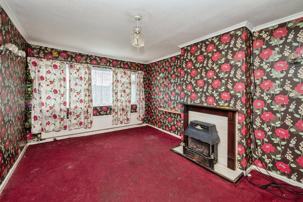 Wrench Close, Aylsham, Norwich photo 3