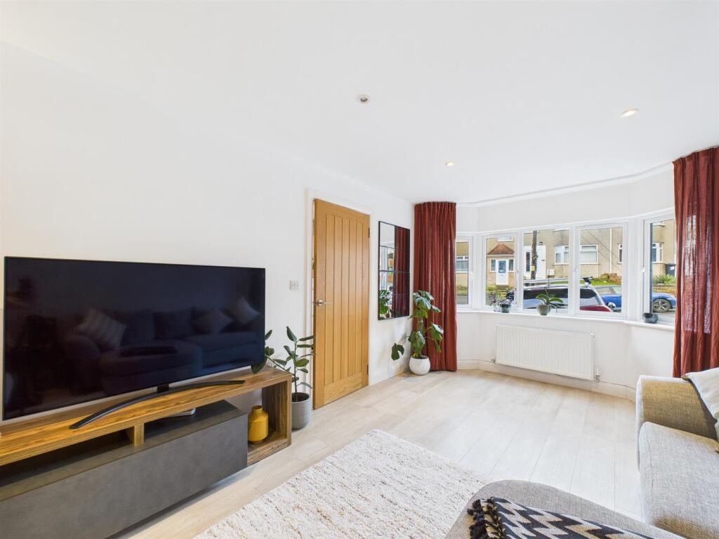 Quarry Road, Hanham, Bristol photo 3