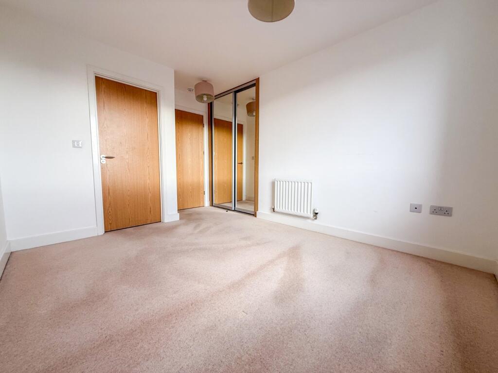 Apartment in Bristol - More
