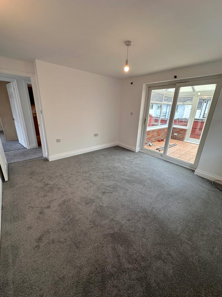 87 Corbet Ride, Leighton Bbuzzard, LU7 2SJ photo 5