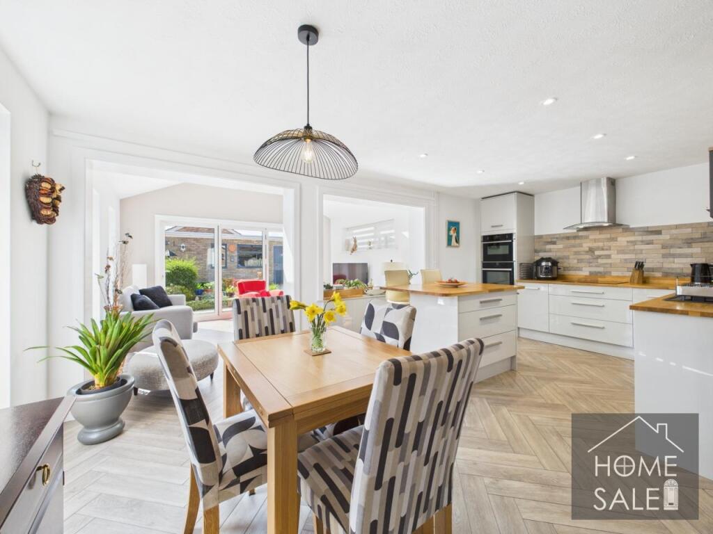 Fleetwood Gardens, Market Harborough photo 3