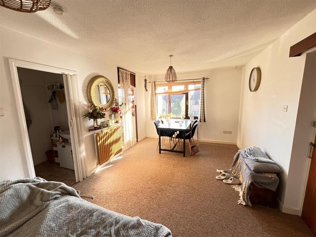 Additional image 4 of Bicknell Gardens, Yeovil, Somerset