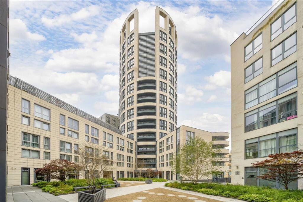 Main image of property: Britannia Walk, City Road
