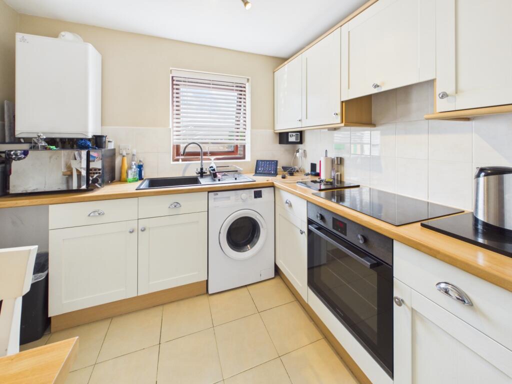 Apartment in Sheffield - View 5