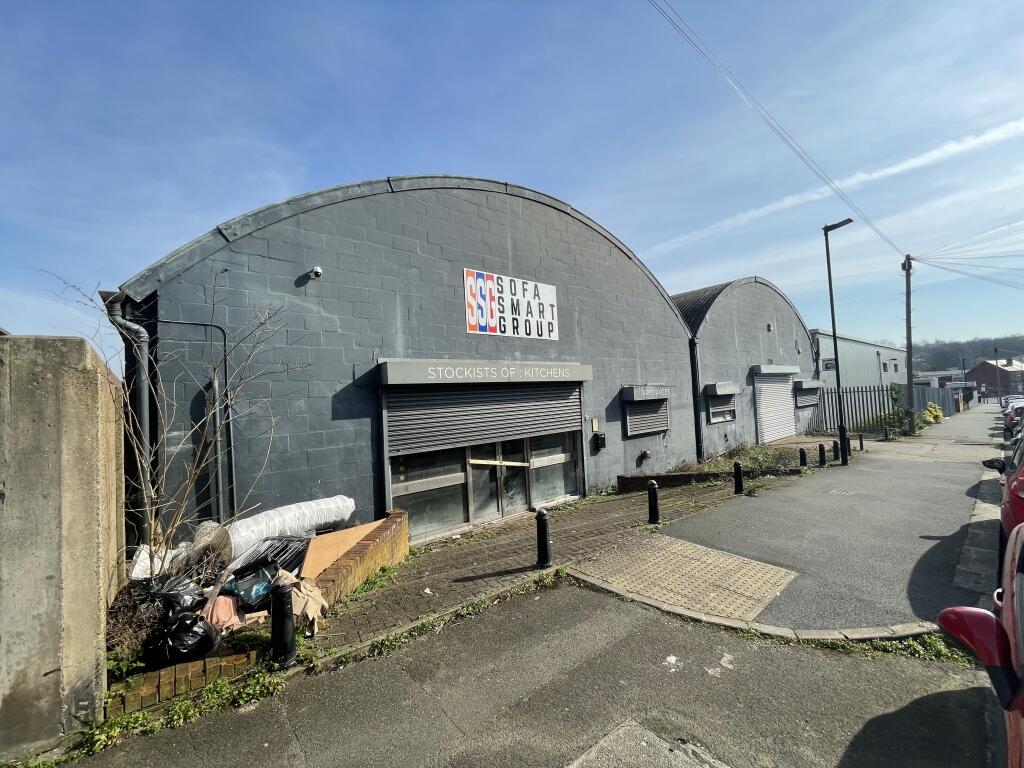 Main image of property: 237 Edmund Road, Sheffield, South Yorkshire S2 4EL