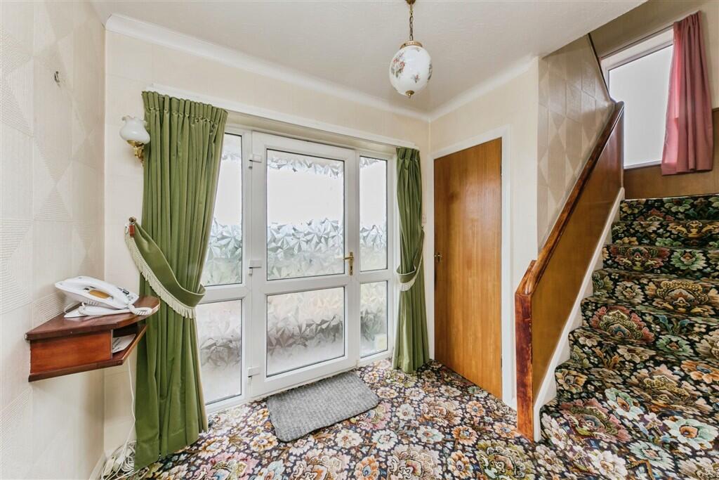 House in Stoke-on-Trent - View 2