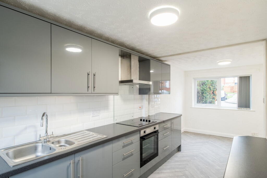 Kingsthorpe Close, Leicester photo 3