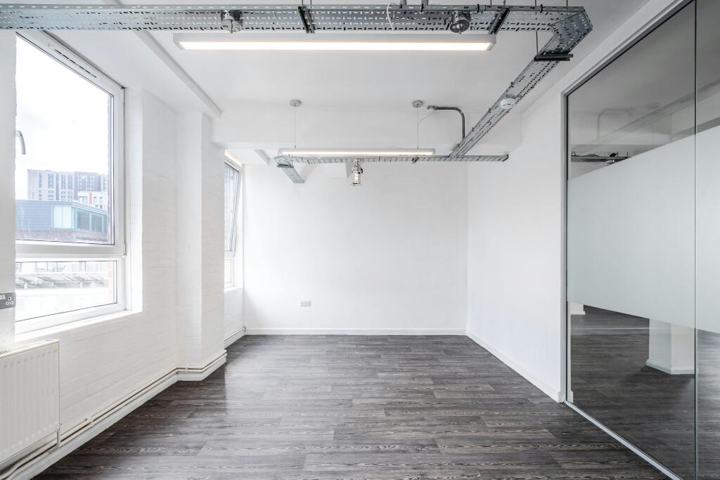 Universal Hse 34F  Low Res 22.jpg