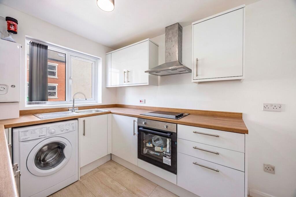 House in Nottingham - View 5