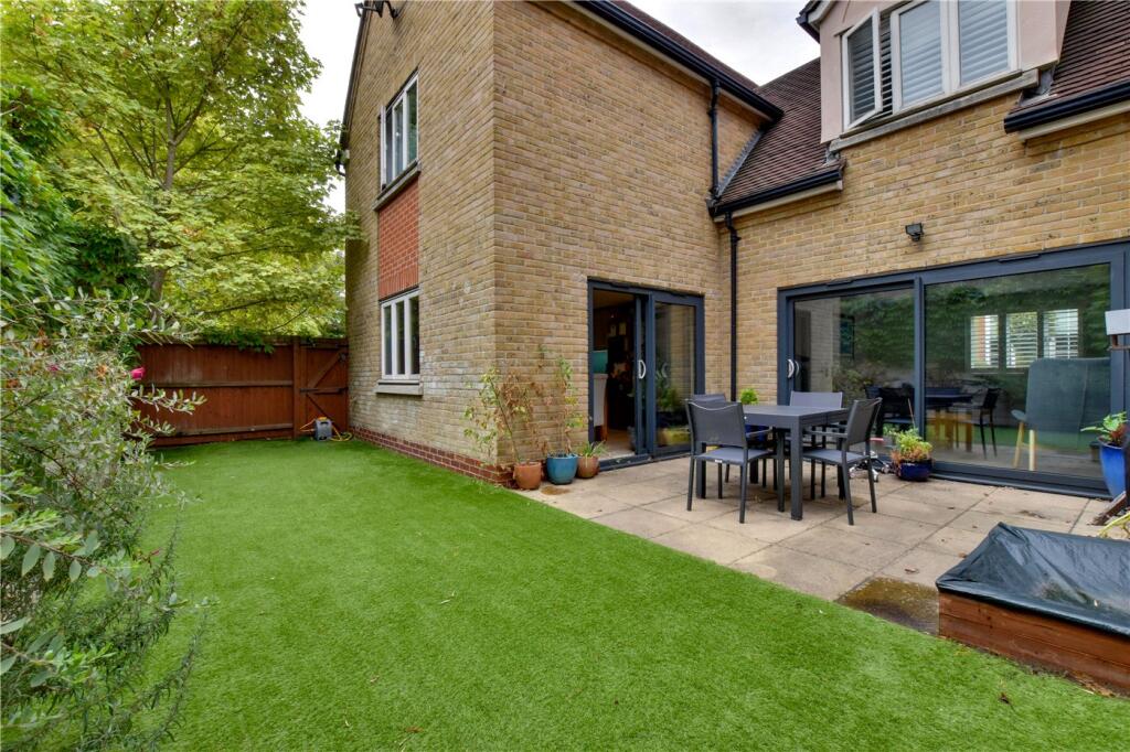 House in London, Royal Borough of Greenwich - View 4