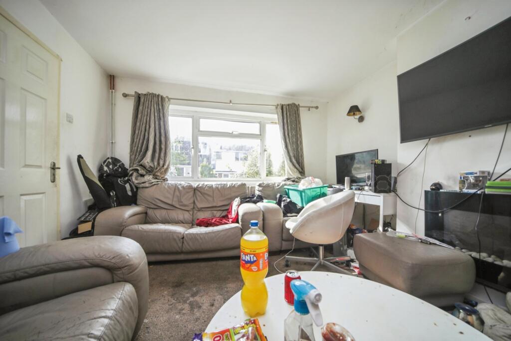 House in Mid Suffolk, Stowmarket - More