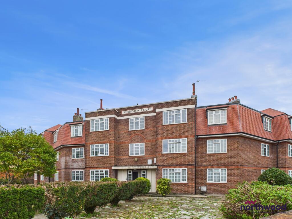 Main image of property: Roselands Avenue, Roselands, Eastbourne, BN22