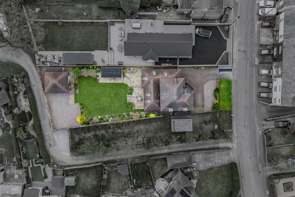 93 Hartford Road, Davenham, CW9 8JF photo 3