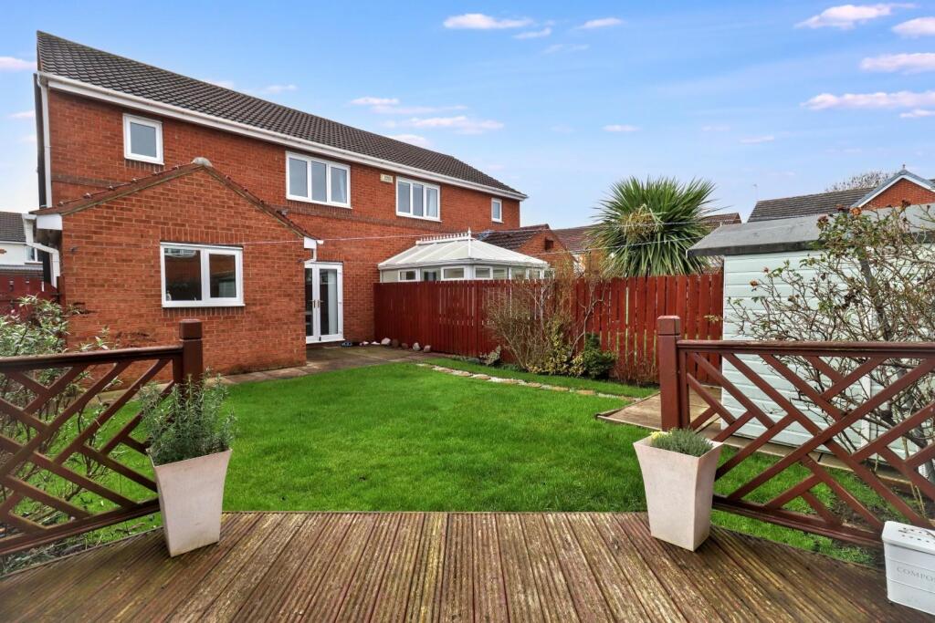 Rosslyn Court, Lower Hartburn, Stockton-On-Tees, TS18 3UD photo 2