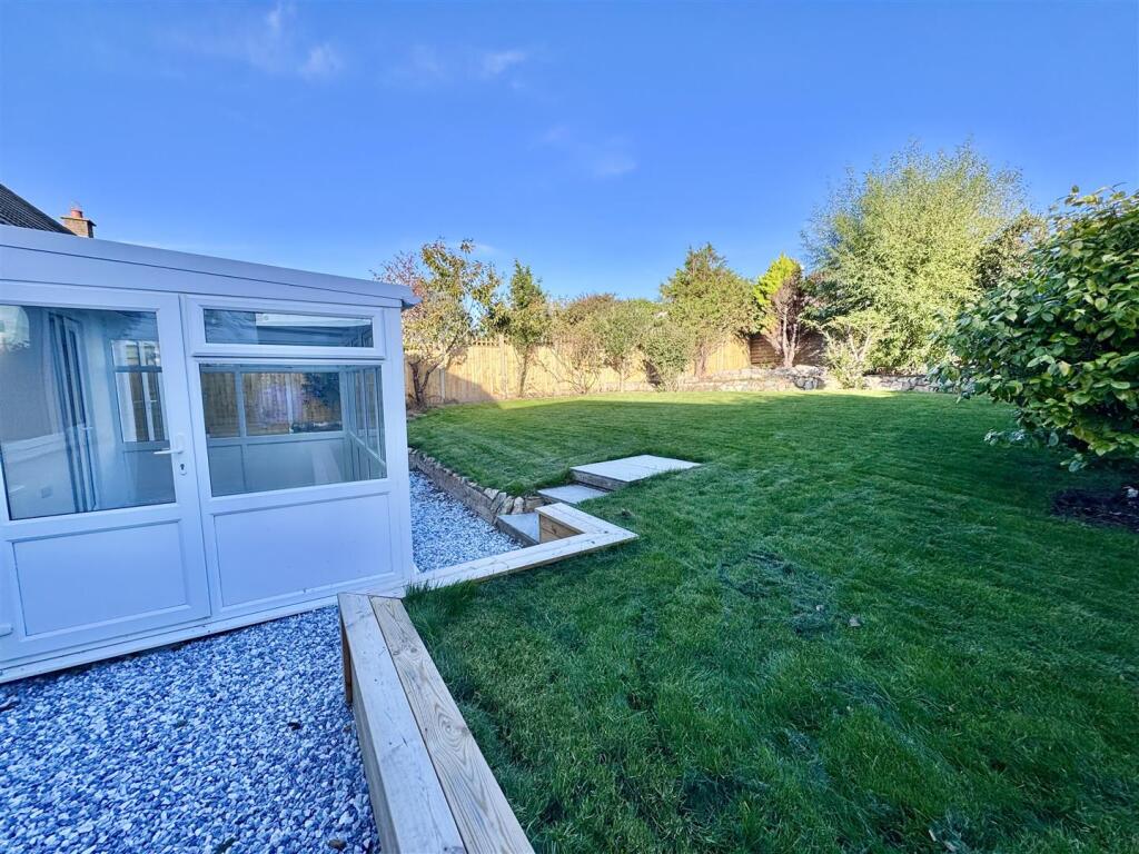 Rockfield Drive, Llandudno photo 3