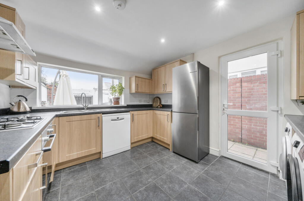 House in Cardiff - View 2