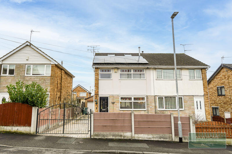 Main image of property: Topcliffe Mead Morley, Leeds, LS27 8UH