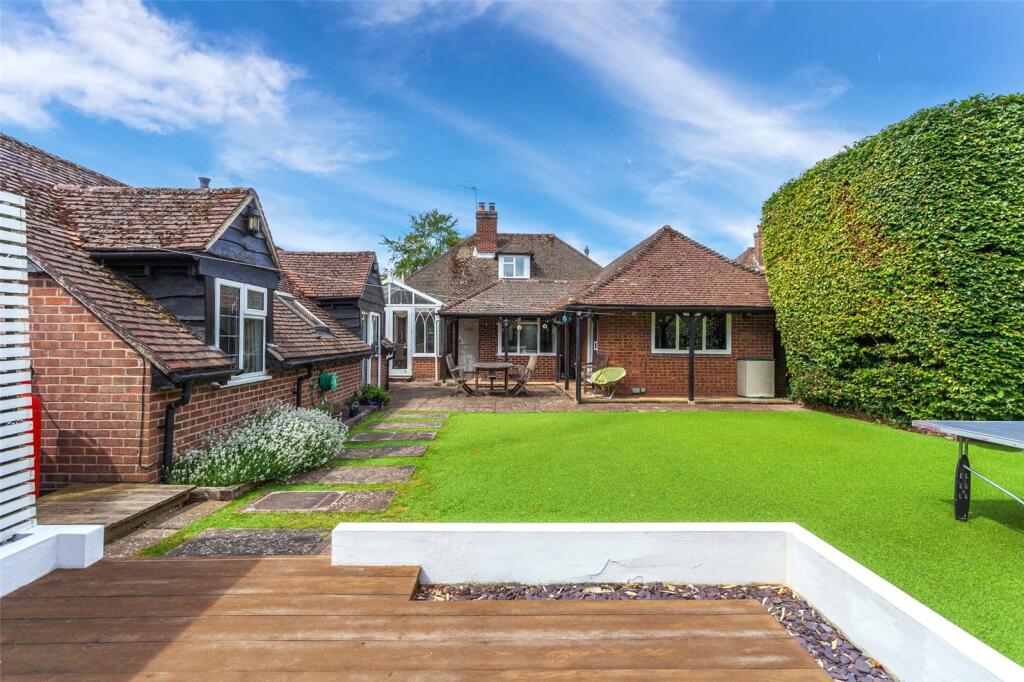 House in Hambleden, Buckinghamshire - View 5