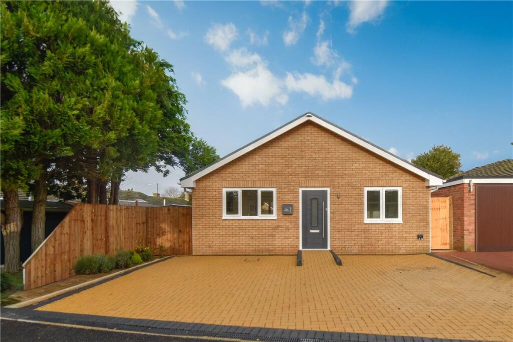 Main image of property: Prentice Close, Longstanton, Cambridge, Cambridgeshire, CB24