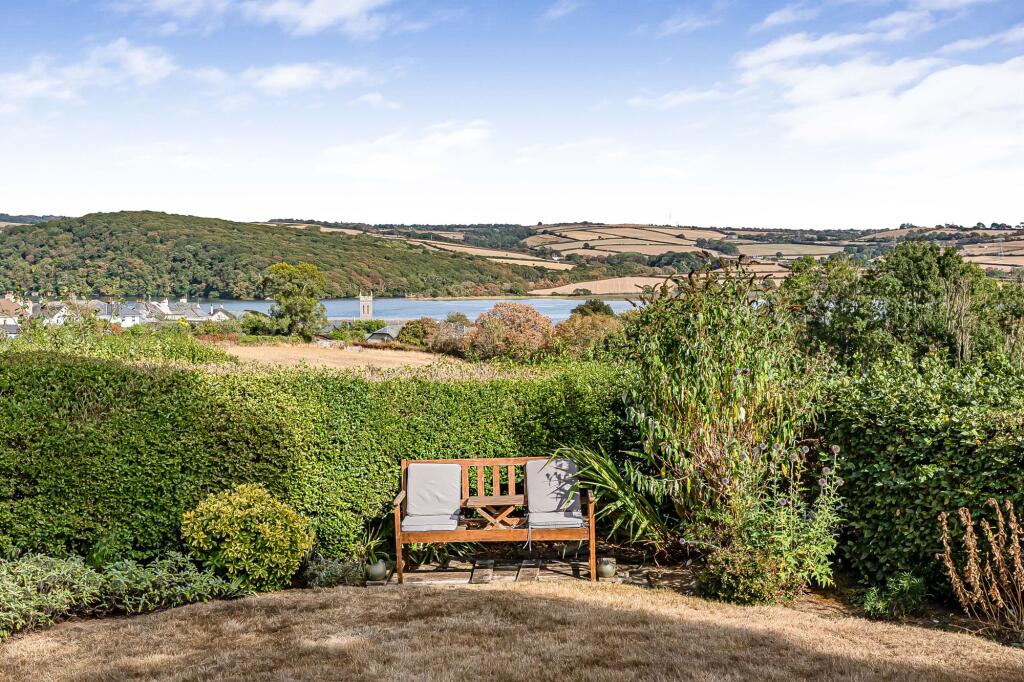 House in Plymouth - View 5