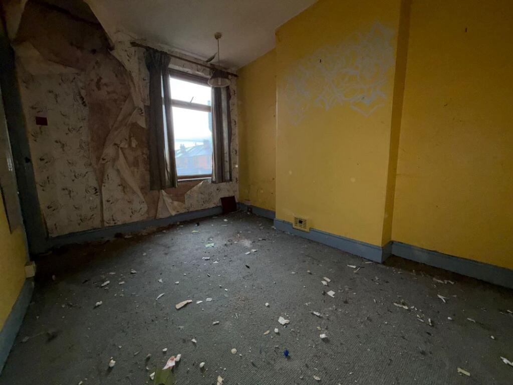 House in Nottingham - More