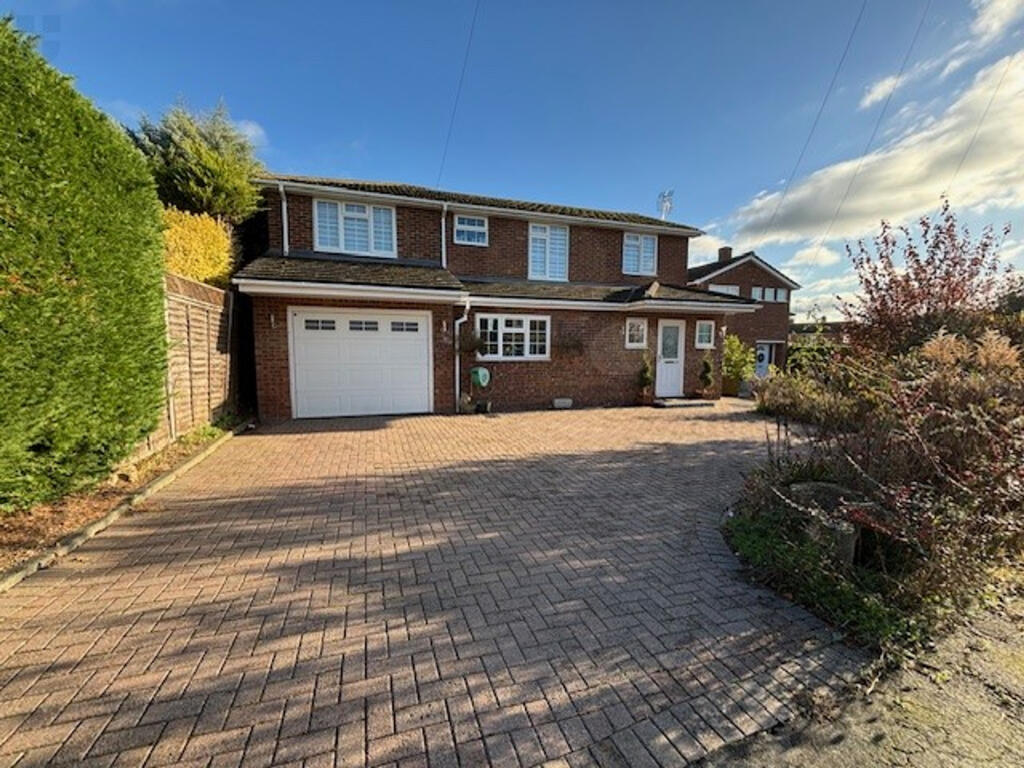 Main image of property: Cautley Close, Quainton
