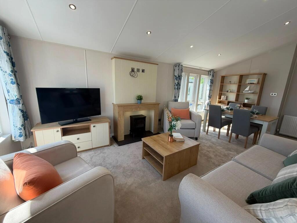 House in Southampton - View 2