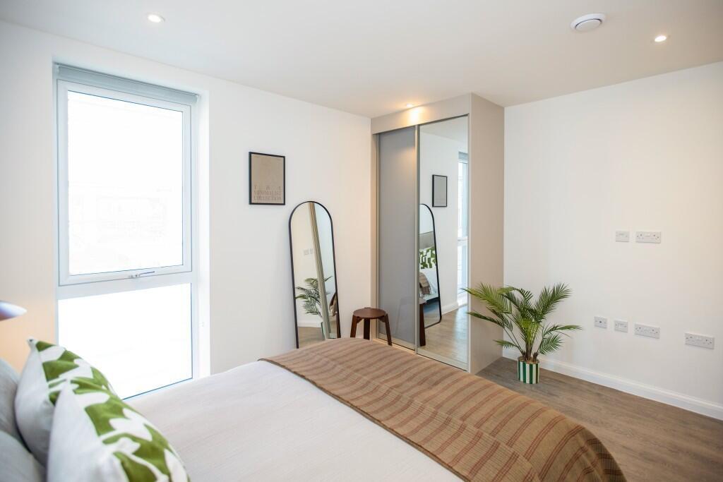 Apartment in Dartford - View 5